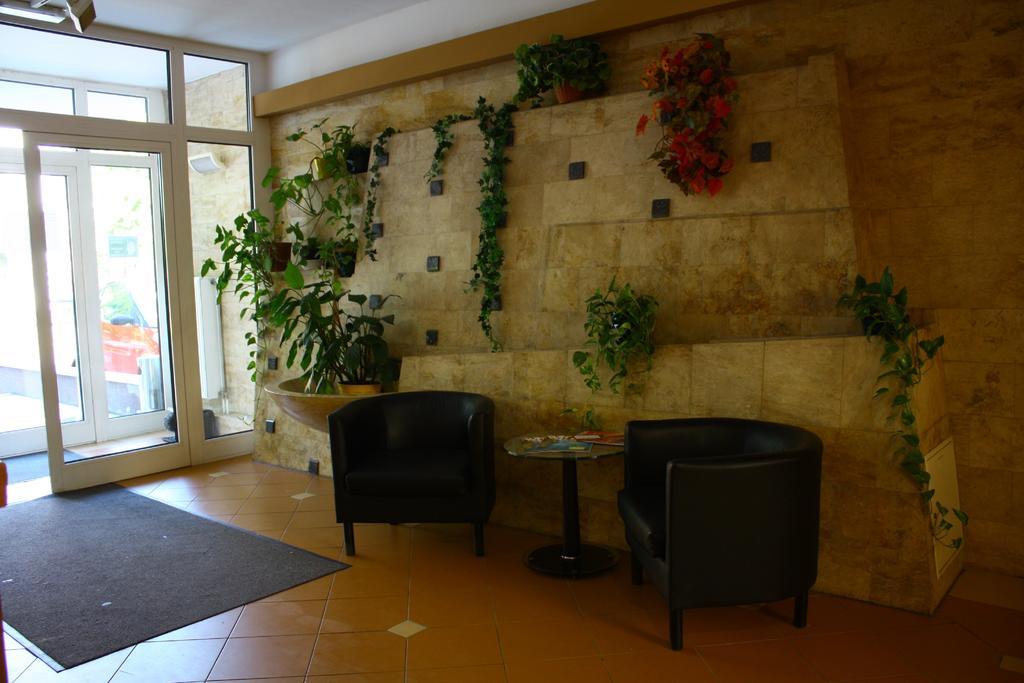Hotel Pest Inn بودابست المظهر الخارجي الصورة