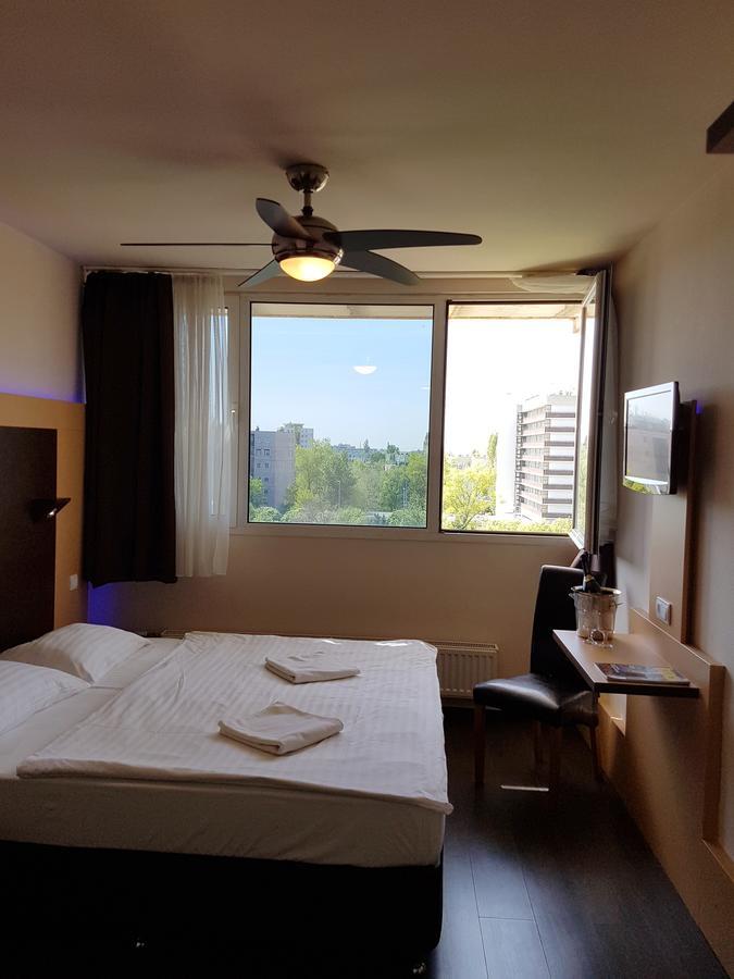 Hotel Pest Inn بودابست المظهر الخارجي الصورة