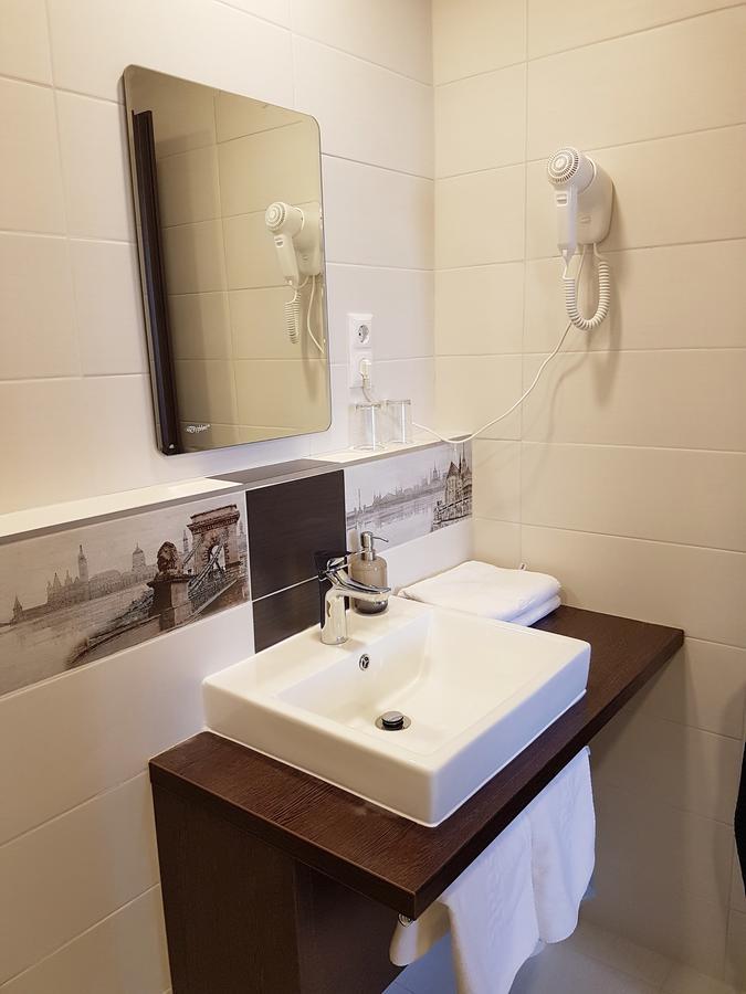 Hotel Pest Inn بودابست المظهر الخارجي الصورة