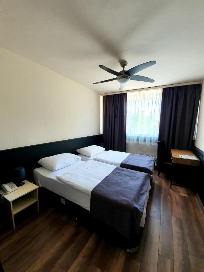Hotel Pest Inn بودابست المظهر الخارجي الصورة