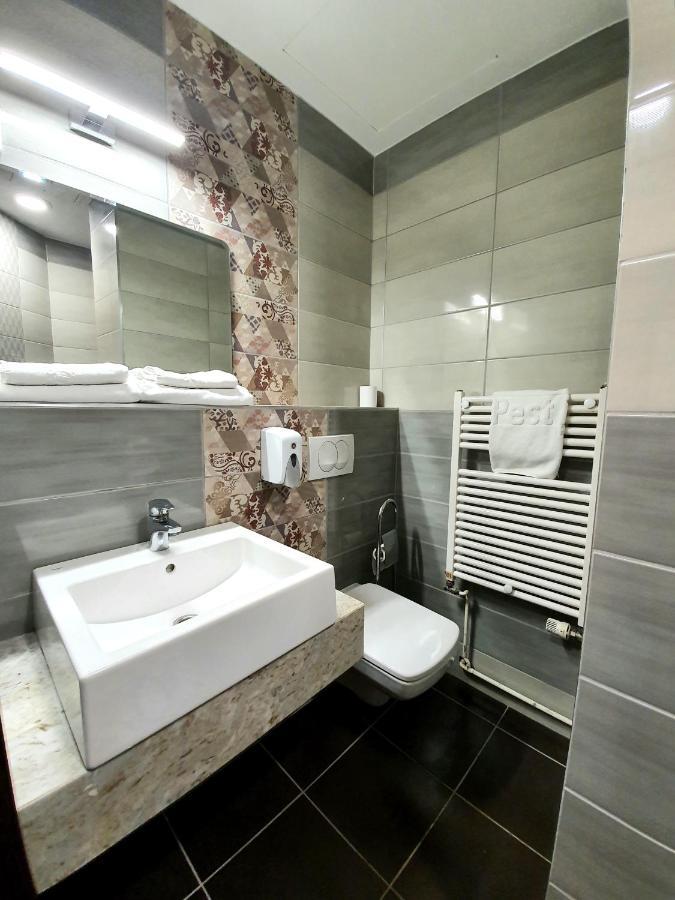Hotel Pest Inn بودابست المظهر الخارجي الصورة